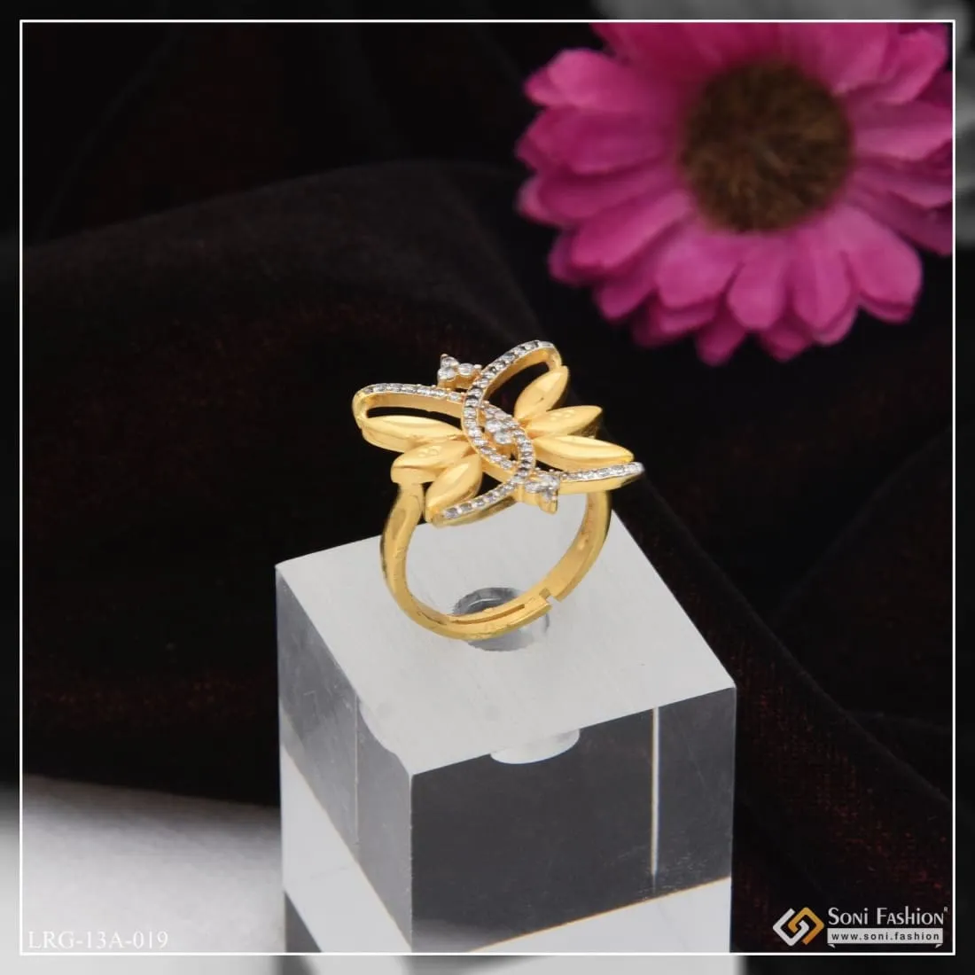 1 Gram Gold Plated Butterfly With Diamond Fashionable Ring For Ladies - Style Lrg-019