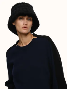 Bett Bucket Hat Hand-Knitted in Recycled Cashmere & Recycled Wool