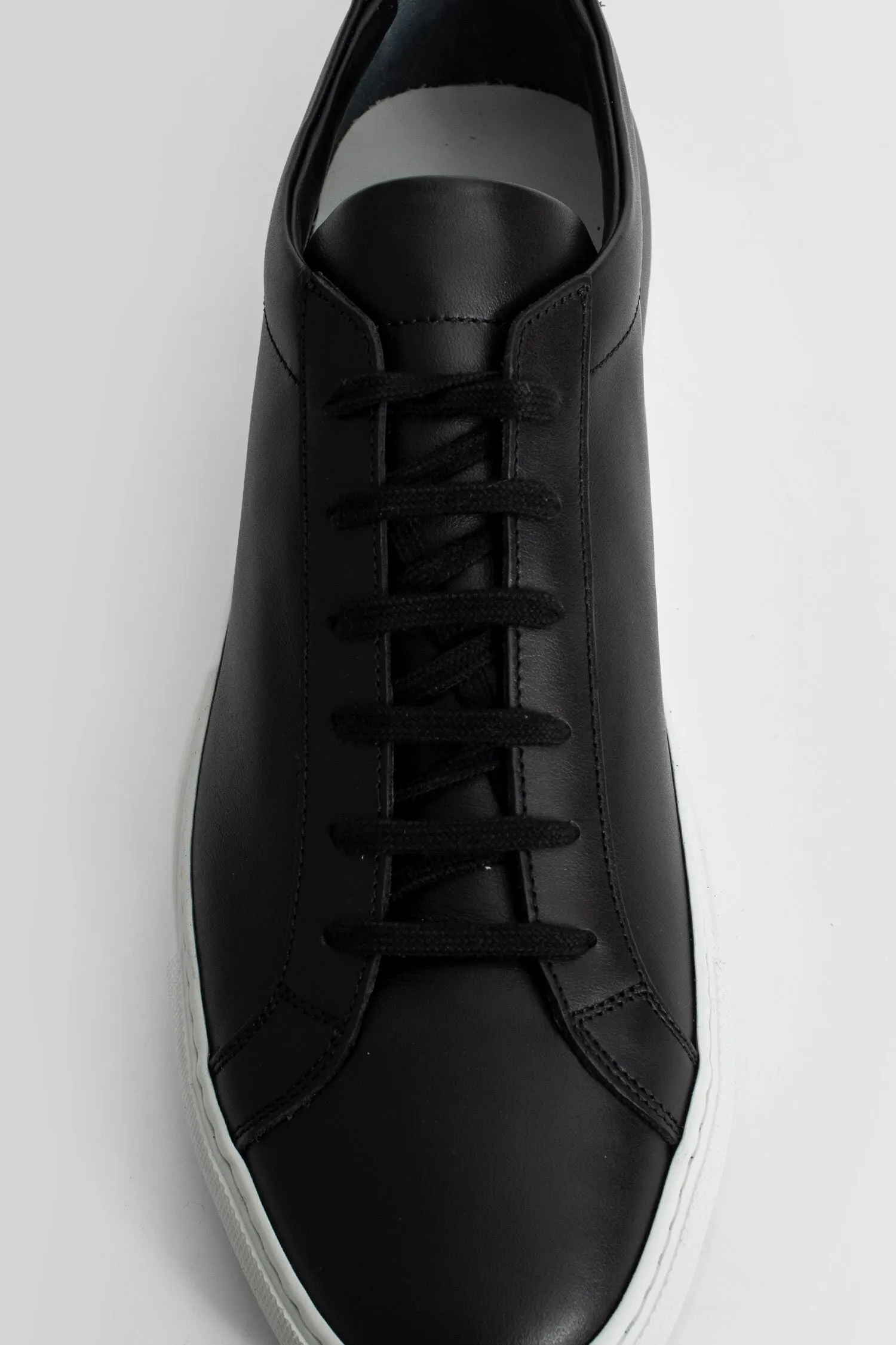 COMMON PROJECTS MAN BLACK SNEAKERS